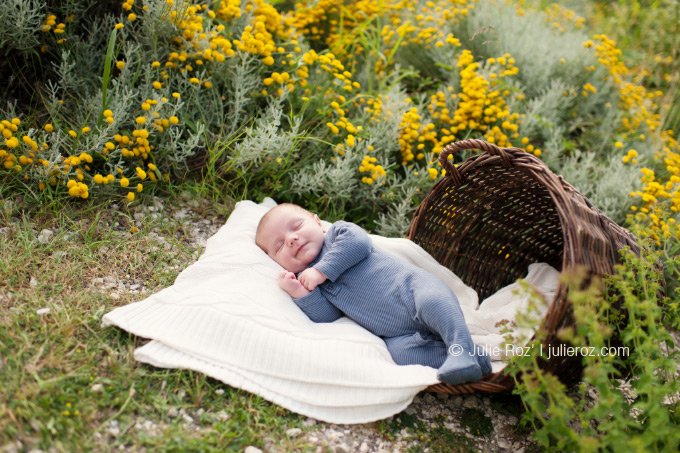 02photographenouveauneissylesmoulineaux_3 Photographe bébé Issy les Moulineaux : séance photos Tom_1