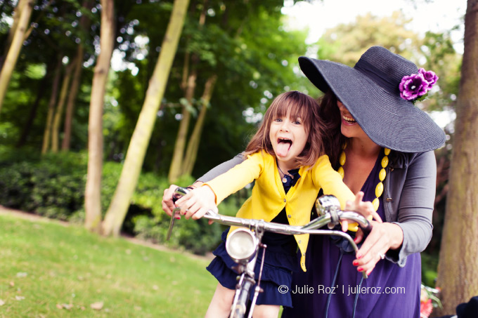 Photographe enfant famille Boulogne Billancourt (92) : séance photos à vélo_2