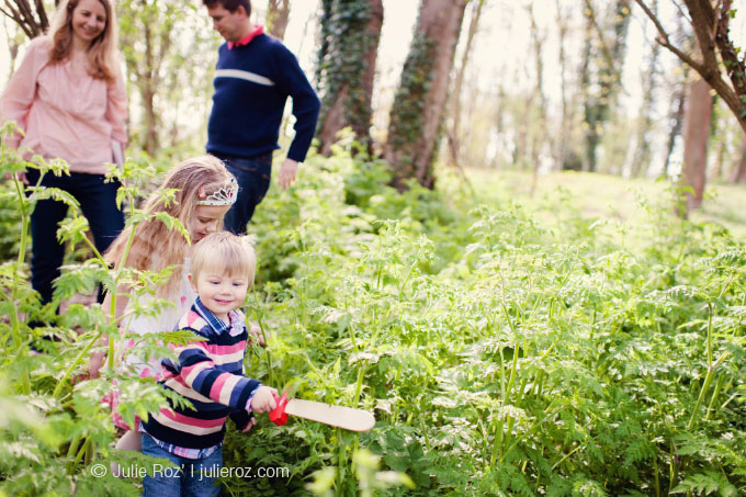 Séance photos mise en scène enfants famille, photographe Port-Marly (78) : Tom et Eline_7