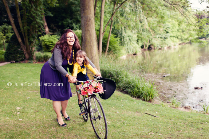 Photographe enfant famille Boulogne Billancourt (92) : séance photos à vélo_11