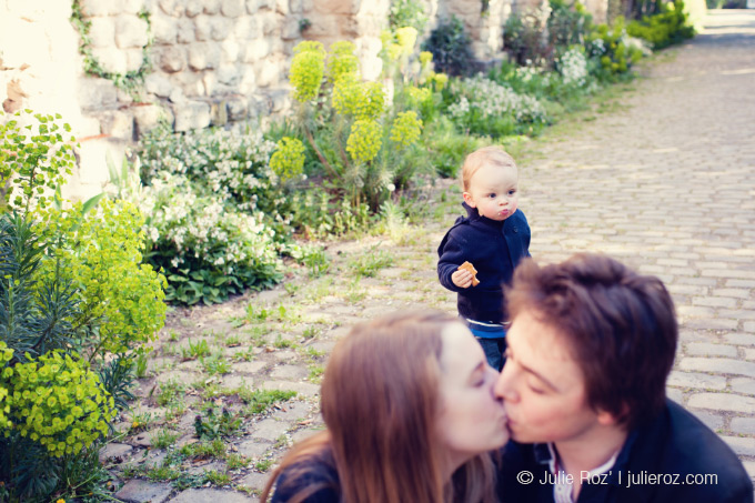 Séance photos enfant famille, photographe Issy les Moulineaux (92) : Noé et ses parents_13