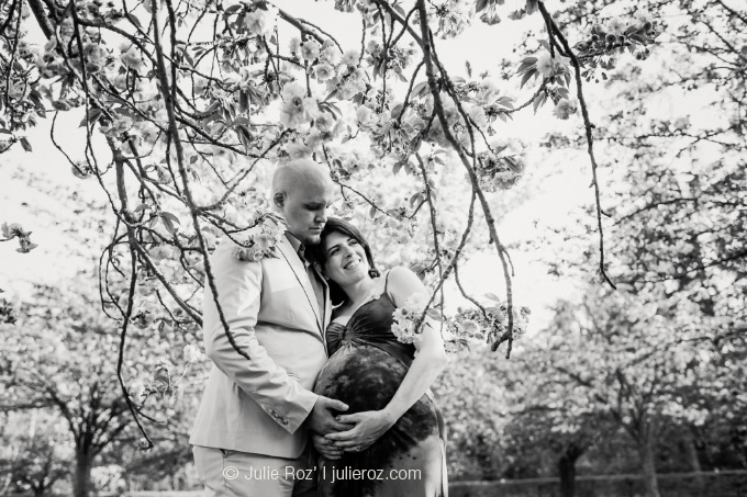 45_PHOTOGRAPHE_VENTRE_BEBE_FEMME_ENCEINTE_CERISIERS_PARC_SCEAUX Séance photos femme enceinte, photographe Sceaux (92) : Yara et Christopher_20