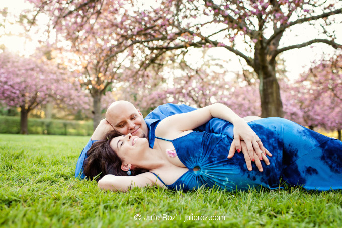 65_PHOTOGRAPHE_FEMME_ENCEINTE_CERISIERS_FLEURS_PARC_SCEAUX_JULIE_ROZ Séance photos femme enceinte, photographe Sceaux (92) : Yara et Christopher_25