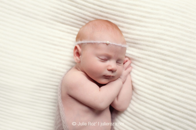 Juliette36 Photographe bébé 92 : séance photos nouveau-né Issy les Moulineaux : Juliette_17