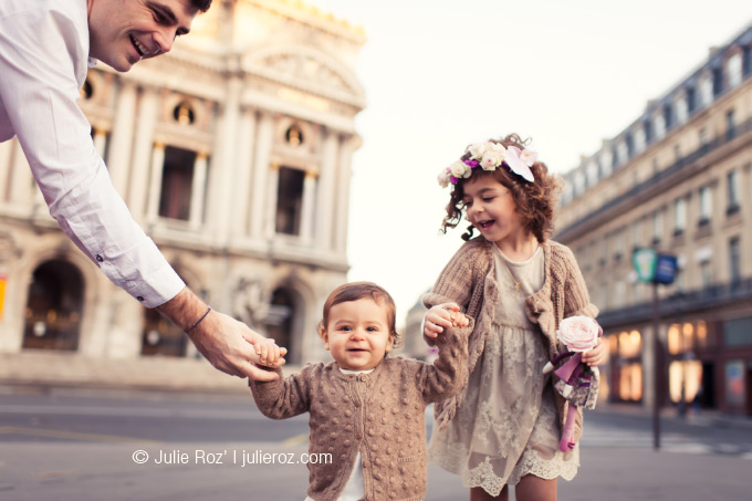 Séance photos famille Paris, photographe enfants Paris : Romy et Lou_3