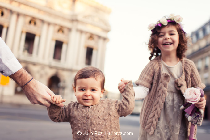 Séance photos famille Paris, photographe enfants Paris : Romy et Lou_4