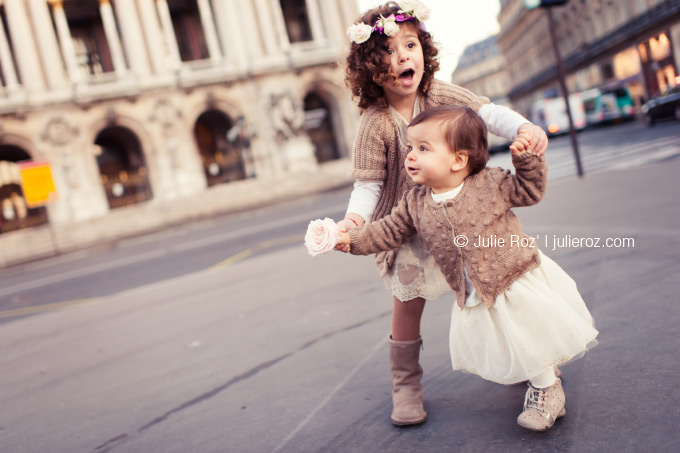 Séance photos famille Paris, photographe enfants Paris : Romy et Lou_8