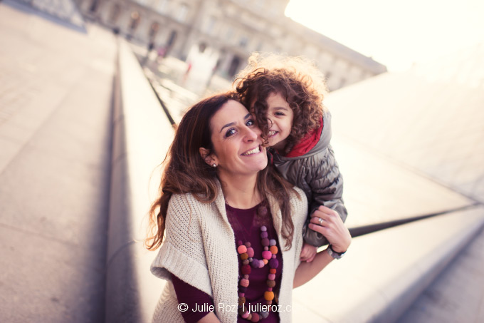 Séance photos famille Paris, photographe enfants Paris : Romy et Lou_12