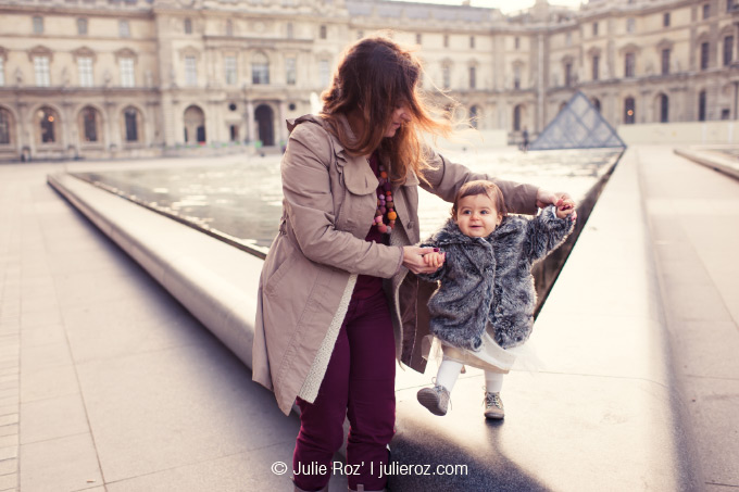 Séance photos famille Paris, photographe enfants Paris : Romy et Lou_14