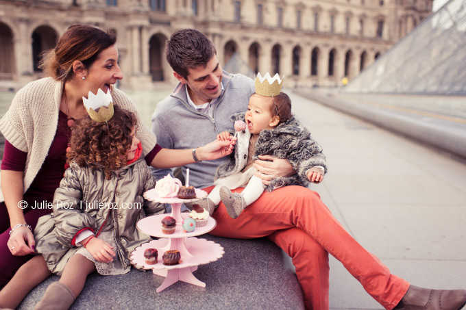 Séance photos famille Paris, photographe enfants Paris : Romy et Lou_25