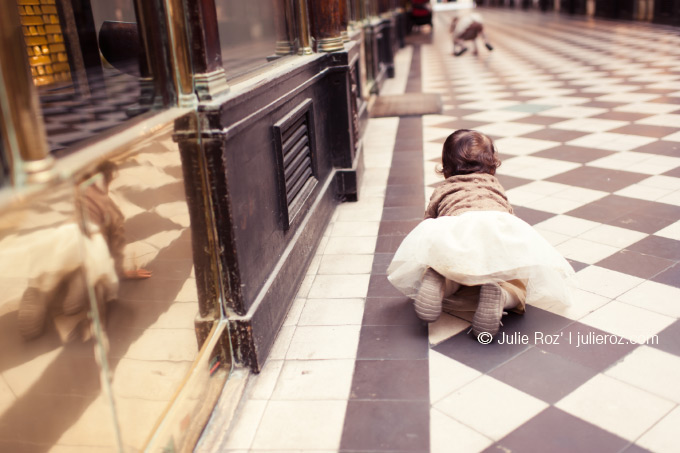 Séance photos famille Paris, photographe enfants Paris : Romy et Lou_38