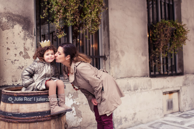 Séance photos famille Paris, photographe enfants Paris : Romy et Lou_44