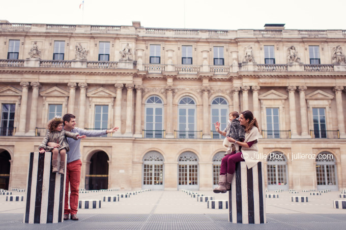 Séance photos famille Paris, photographe enfants Paris : Romy et Lou_48