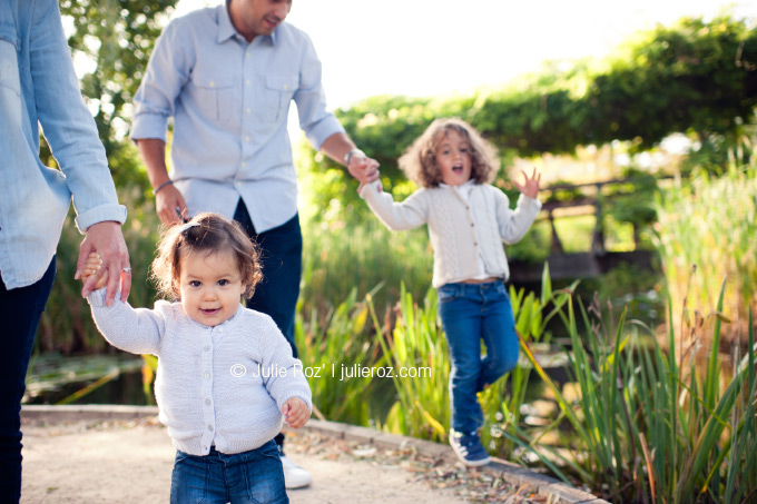 Photographe professionnel famille 92, séance photo famille Rueil : Nina et Salomé_2