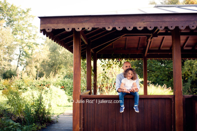 Photographe professionnel famille 92, séance photo famille Rueil : Nina et Salomé_7