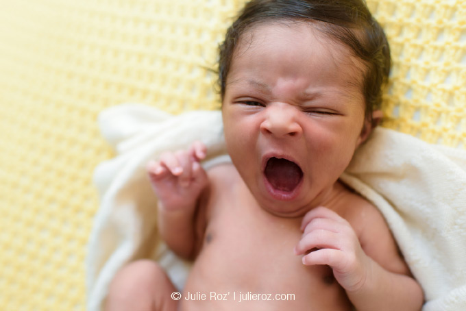 Photographe spécialiste nouveau né, apsnn, photo bébé domicile Paris : Iris_3