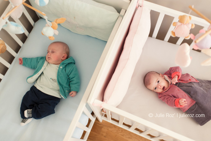 Séance photos bébé domicile Sceaux, photographe jumeaux 92 : Louise et Lucas_1