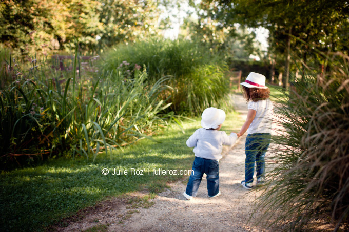 Photographe professionnel famille 92, séance photo famille Rueil : Nina et Salomé_10