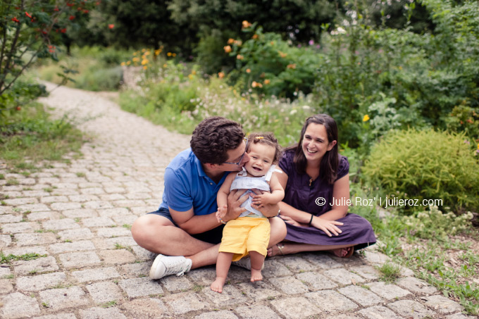 Photographe professionnel famille 92, photo famille Issy les Moulineaux : Apolline et Paul_15
