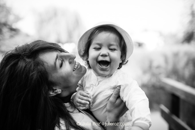 Photographe professionnel famille 92, séance photo famille Rueil : Nina et Salomé_16
