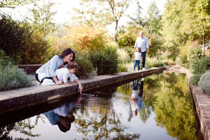 Photographe professionnel famille 92, séance photo famille Rueil : Nina et Salomé_17