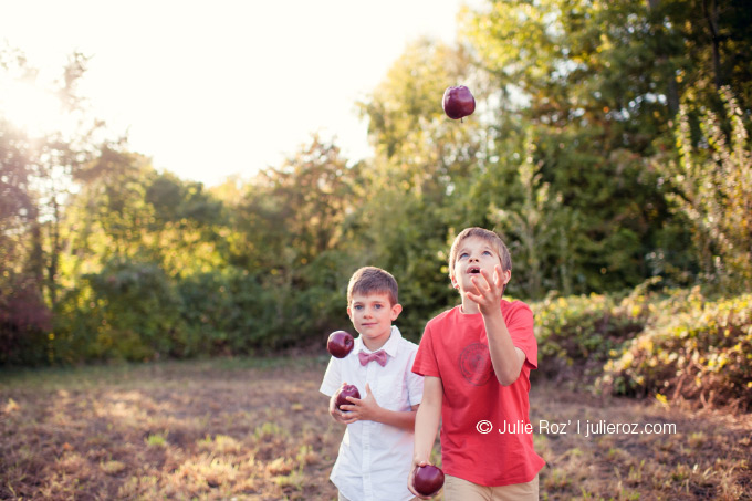Photographe famille Paris, séance photos enfants Issy : Zélie, Milan et Sasha_6