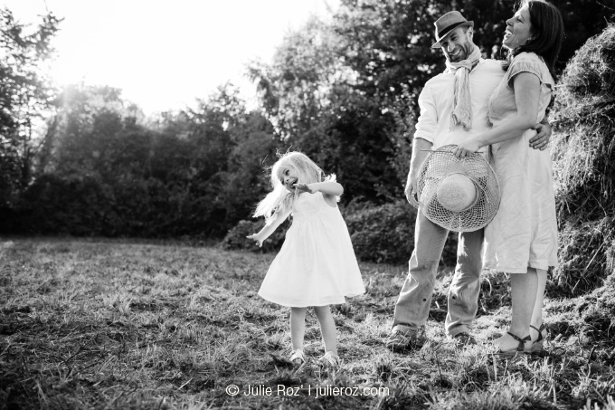 Photographe famille Paris, séance photos enfants Issy : Zélie, Milan et Sasha_17