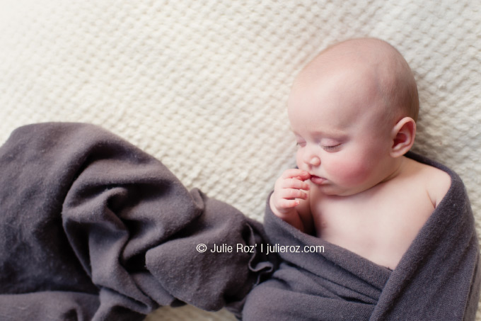 Séance photos bébé domicile Sceaux, photographe jumeaux 92 : Louise et Lucas_24