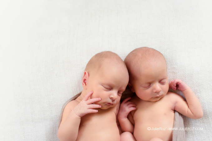 Séance photo bébé jumeaux domicile 94, photographe spécialiste nouveau-nés naissance Paris_7