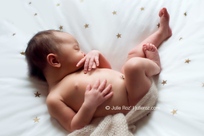 photo_nouveau_ne_ile_de_france_ Séance photo bébé domicile, photographe naissance Paris, Hauts-de-Seine 92 : Garance_5