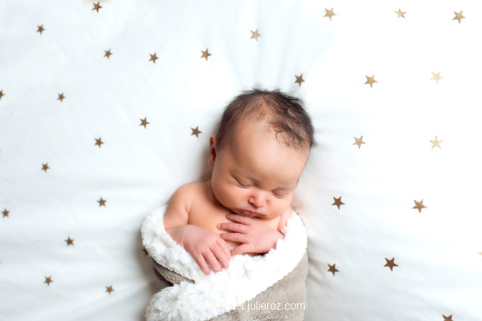 photo_nouveau_ne_paris_ Séance photo bébé domicile, photographe naissance Paris, Hauts-de-Seine 92 : Garance_8