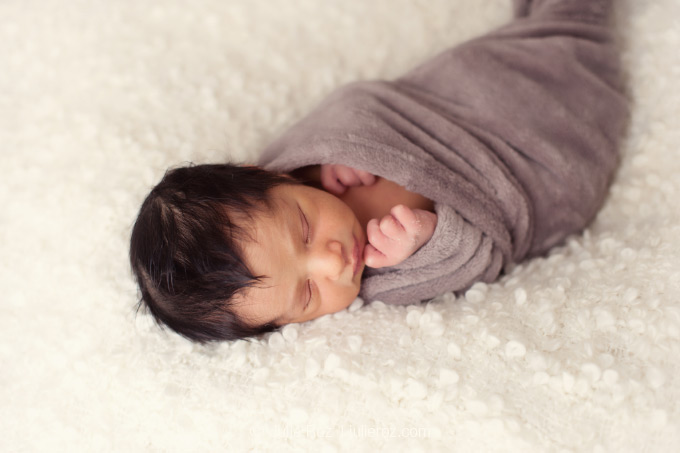 Photographe bébé Paris : séance photos nouveau-né Paris : Ismael_7