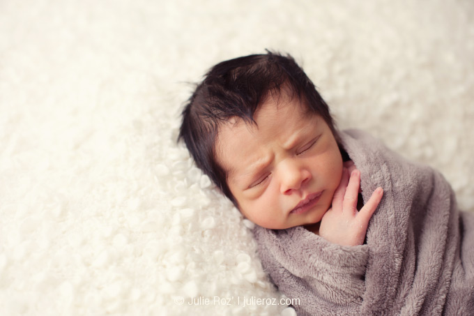 Photographe bébé Paris : séance photos nouveau-né Paris : Ismael_5