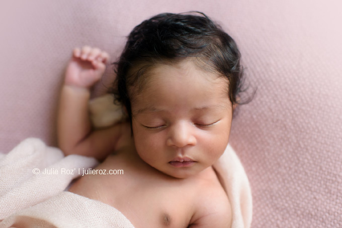 Photographe spécialiste nouveau né, apsnn, photo bébé domicile Paris : Iris_18