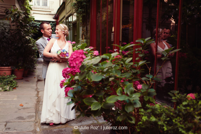 photographe_couple_paris_love_session_day_after_JulieRoz_15 Photographe couple Paris : séance photos day after toits de Paris : Charlène et Julien_5