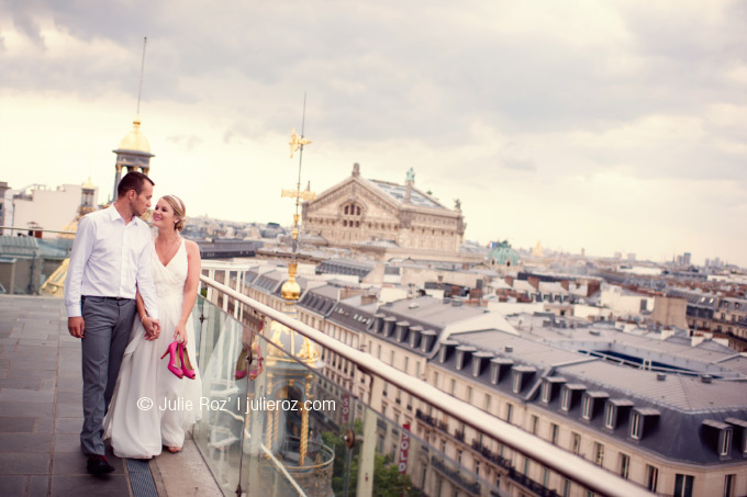 photographe_couple_toits_de_paris_love_session_day_after_JulieRoz_73 Photographe couple Paris : séance photos day after toits de Paris : Charlène et Julien_31