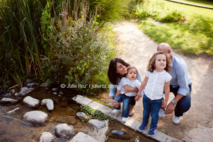 Photographe professionnel famille 92, séance photo famille Rueil : Nina et Salomé_21