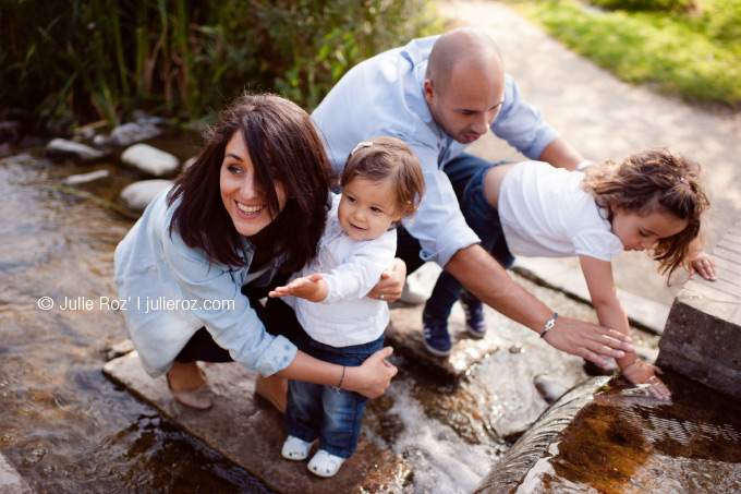 Photographe professionnel famille 92, séance photo famille Rueil : Nina et Salomé_24