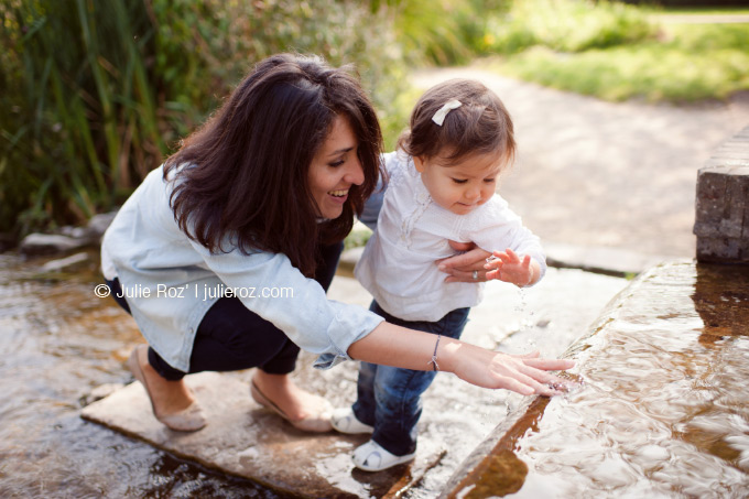 Photographe professionnel famille 92, séance photo famille Rueil : Nina et Salomé_25