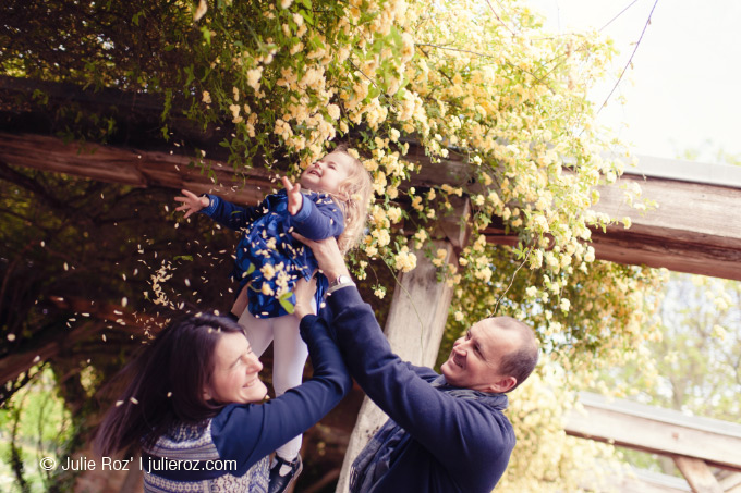 Séance photos enfants Issy, photographe famille 92 : Margot, Sara, Léna_7