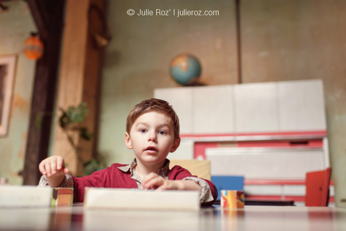 Photographe famille Paris : séance photos enfants Paris : Mila et Pablo_2