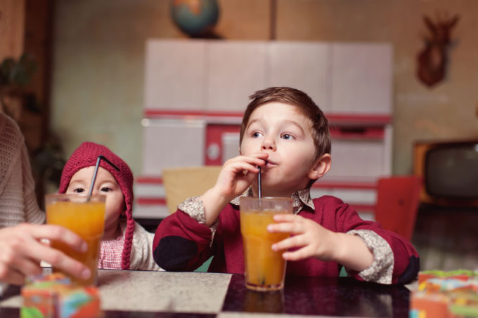 Photographe famille Paris : séance photos enfants Paris : Mila et Pablo_4