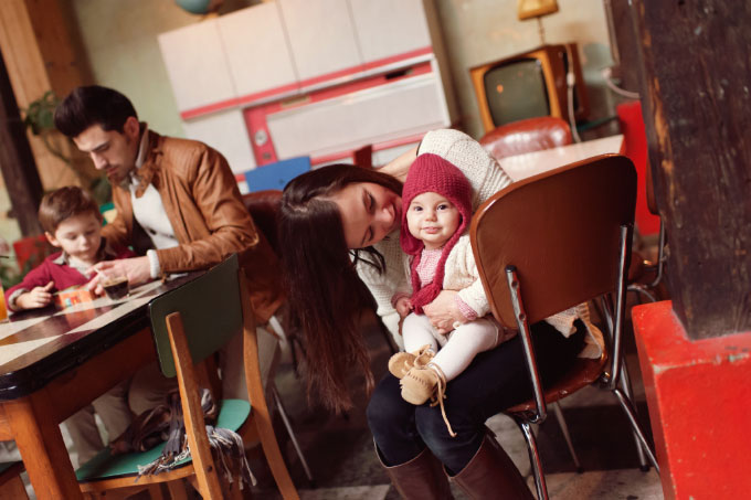 Photographe famille Paris : séance photos enfants Paris : Mila et Pablo_6