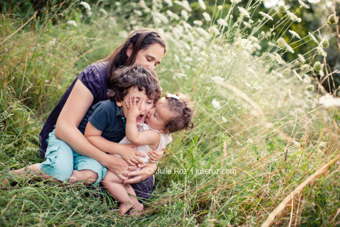 Photographe professionnel famille 92, photo famille Issy les Moulineaux : Apolline et Paul_39