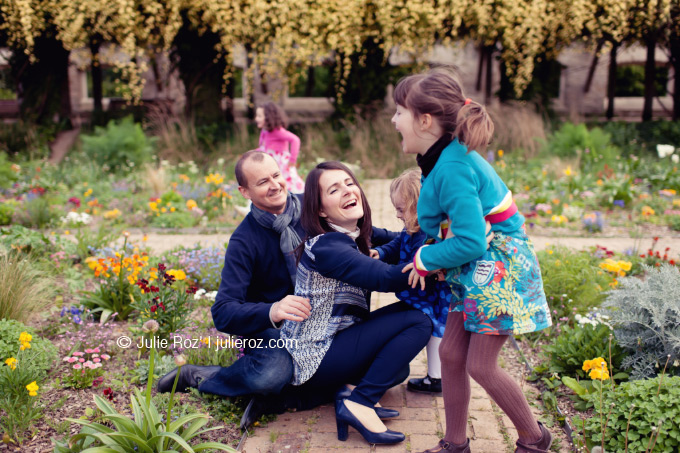 Séance photos enfants Issy, photographe famille 92 : Margot, Sara, Léna_9