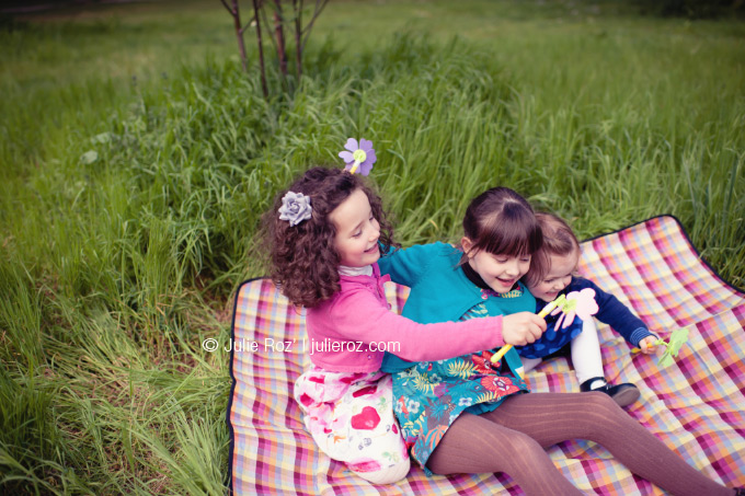 Séance photos enfants Issy, photographe famille 92 : Margot, Sara, Léna_10