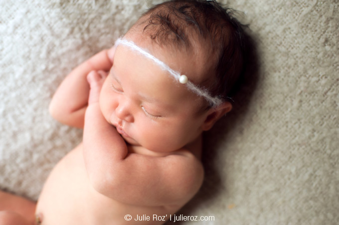 photographe_famille_92_julie_roz Séance photo bébé domicile, photographe naissance Paris, Hauts-de-Seine 92 : Garance_16