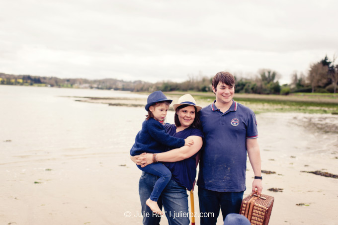 photographe_famille_bretagne_015_1 Photographe enfant famille Bretagne : séance photos mise en scène Saint-Malo : Calixte et Aliette_36