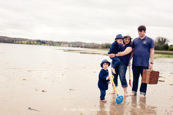 photographe_famille_bretagne_016_1 Photographe enfant famille Bretagne : séance photos mise en scène Saint-Malo : Calixte et Aliette_37