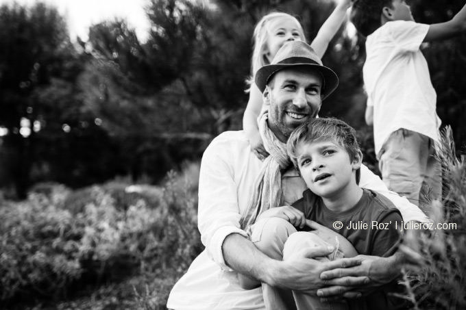 Photographe famille Paris, séance photos enfants Issy : Zélie, Milan et Sasha_33